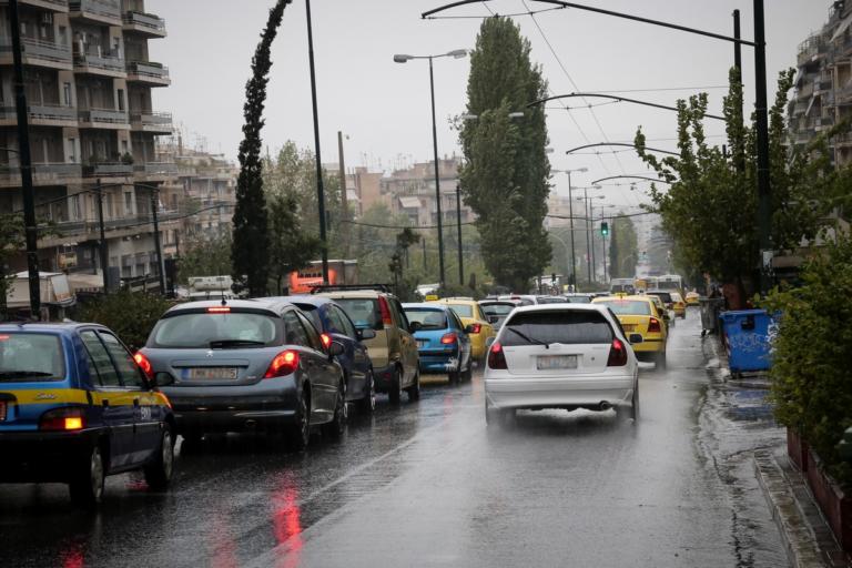 Κλειστοί δρόμοι: Κυκλοφοριακές ρυθμίσεις την Κυριακή στην Αθήνα