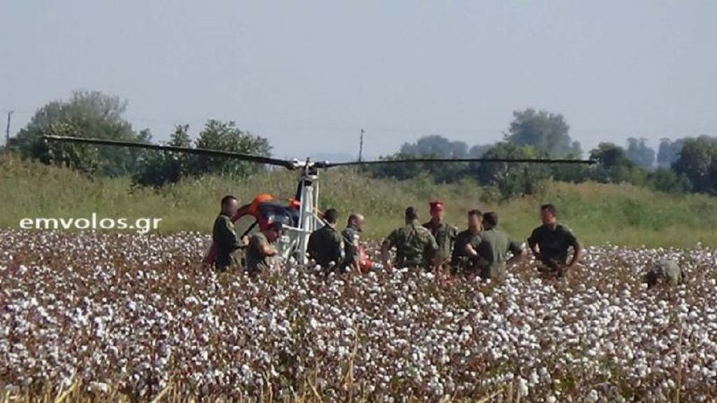 Οι πρώτες εικόνες από το ελικόπτερο που έκανε αναγκαστική προσγείωση