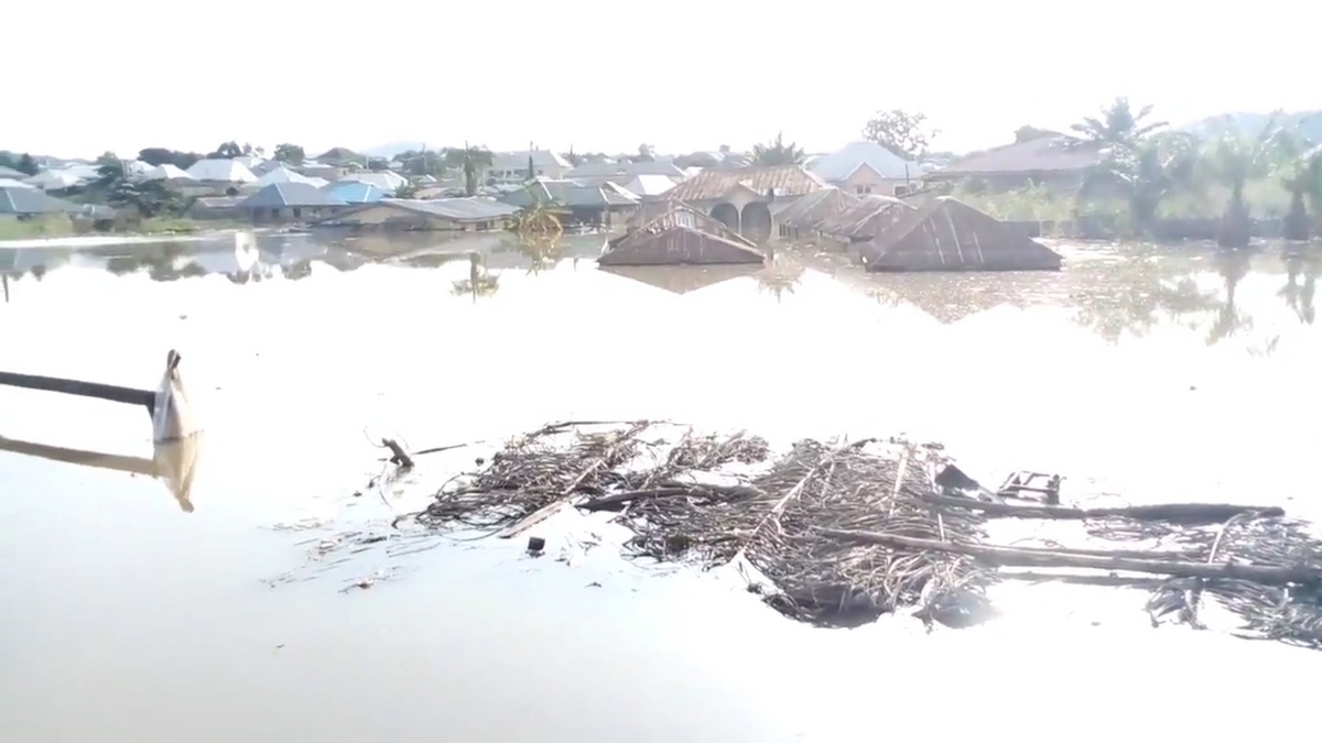 Εθνική τραγωδία – 200 νεκροί από τις πλημμύρες στη Νιγηρία