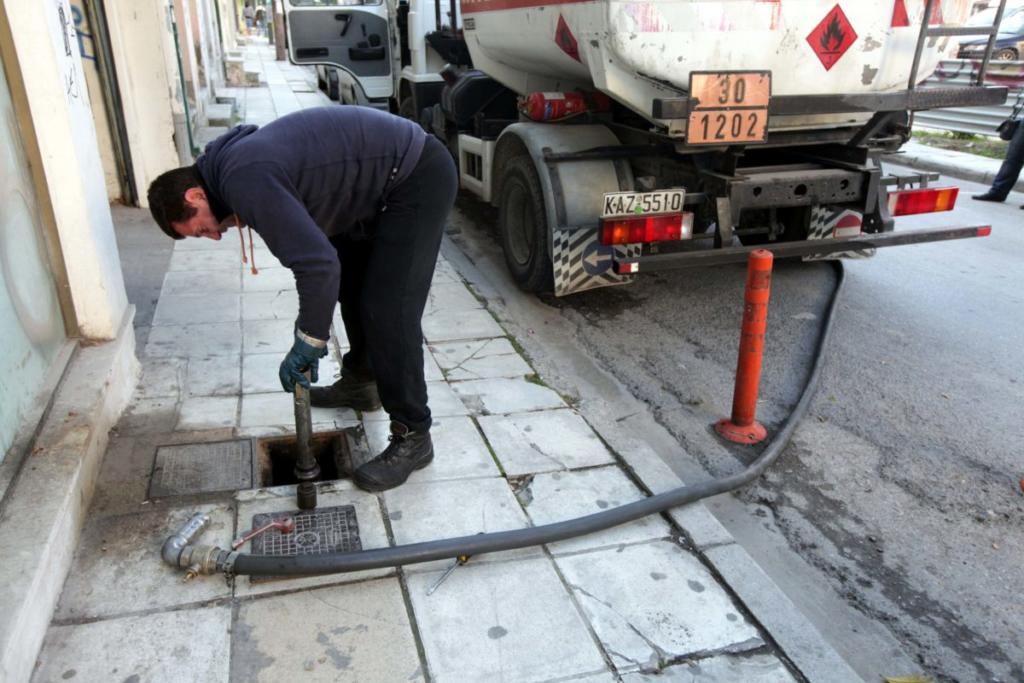 Πετρέλαιο θέρμανσης: Τιμή ως και 1,25 ευρώ το λίτρο – Φωτιά στις τσέπες των καταναλωτών