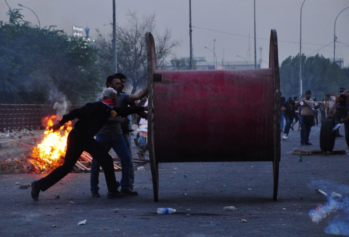 Σοβαρά επεισόδια σε εγκαταστάσεις στρατηγικής σημασίας στη Βασόρα