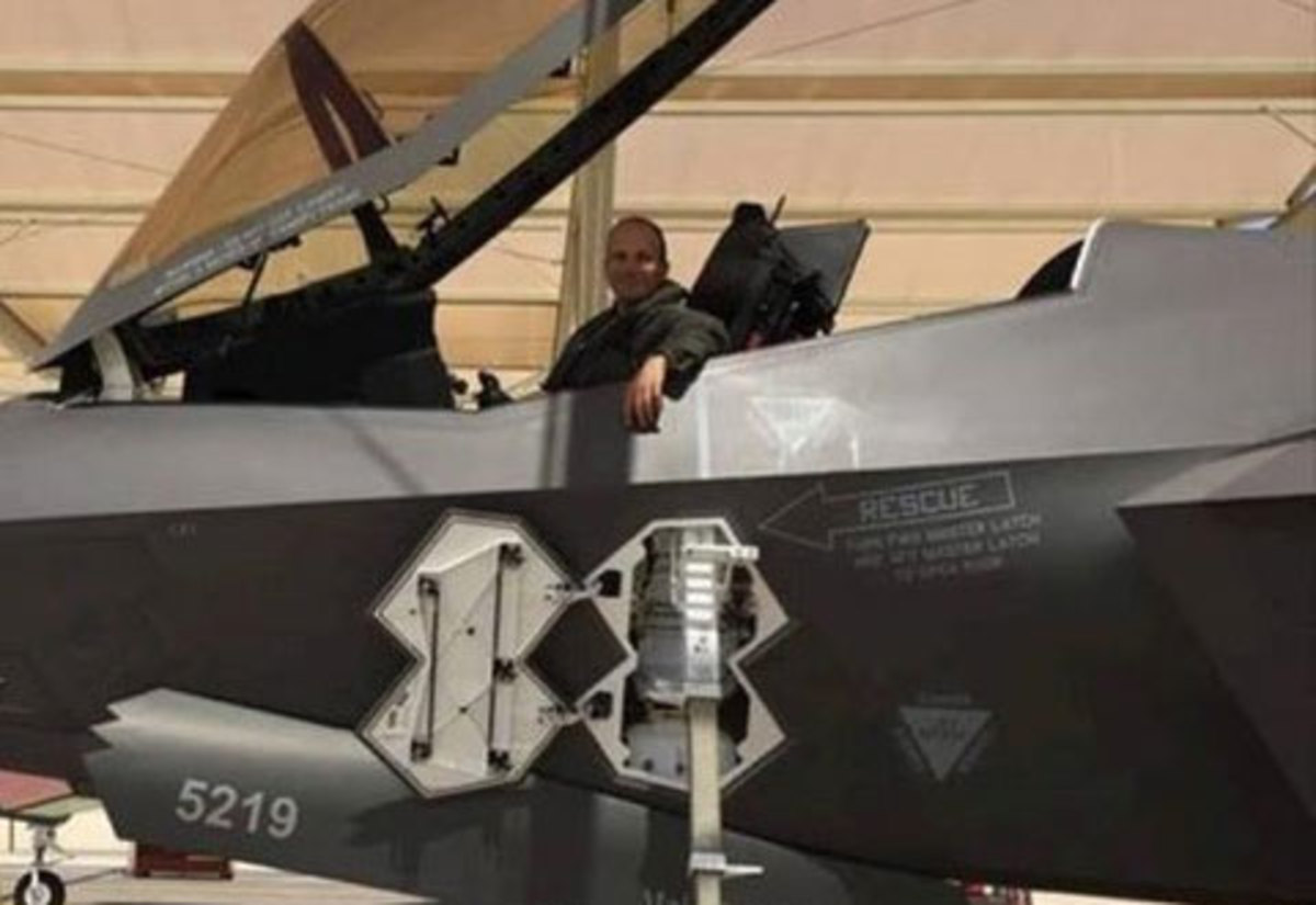 F-35: Στον αέρα και ο δεύτερος Τούρκος πιλότος με το μαχητικό stealth! [pics]