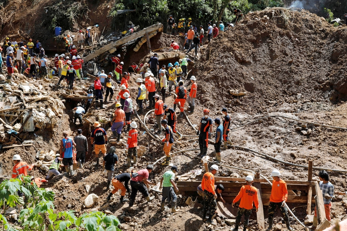 Στους 81 οι νεκροί από τον τυφώνα Μανγκούτ στις Φιλιππίνες