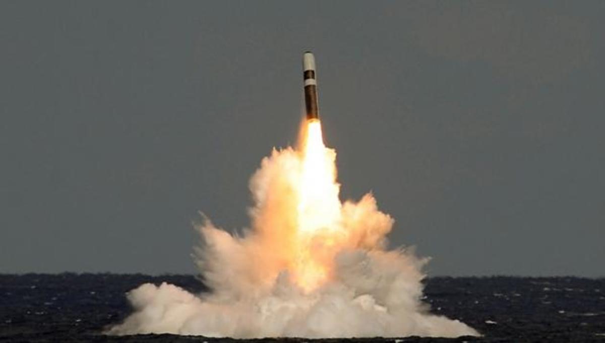 Brexit και υποχρηματοδότηση αφοπλίζουν τα πυρηνικά της Βρετανίας! [vid,pic]
