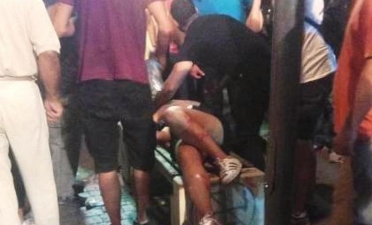 Αγρίνιο: Σοκάρει ο τραυματισμός 19χρονης που καθόταν σε παγκάκι – Κόλαση στην πορεία για τον Παύλο Φύσσα – video