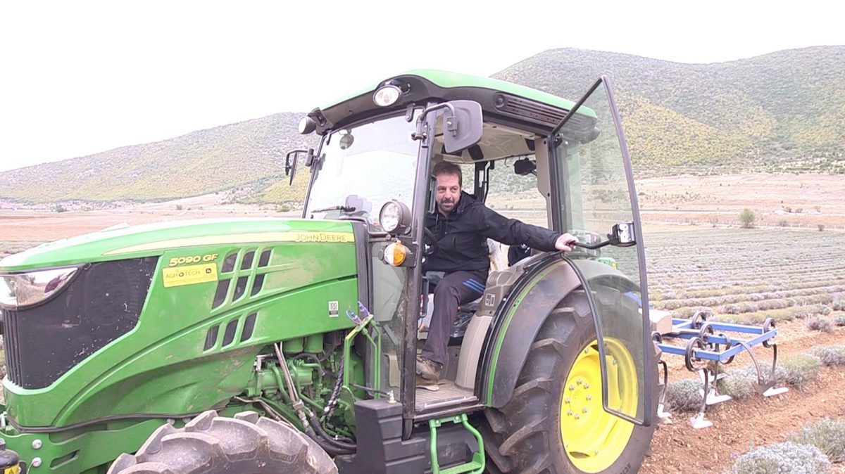 Κοζάνη: Αυτός είναι ο αγρότης που σαρώνει το διαδίκτυο – Η πορεία μέχρι το βραβείο που κέρδισε [pics]