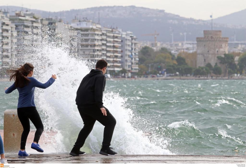 Καιρός: Έκτακτο δελτίο – Θυελλώδεις βοριάδες και μεγάλη πτώση της θερμοκρασίας