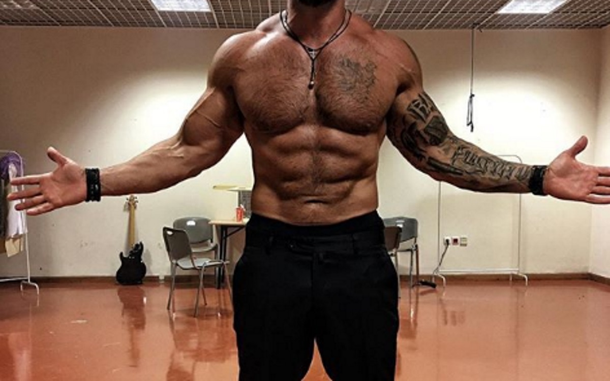 “Παλιά δεν με κοίταζαν οι γυναίκες γιατί δεν τους άρεσα, τώρα δεν με κοιτάνε γιατί δεν έχουν καμία ελπίδα”!