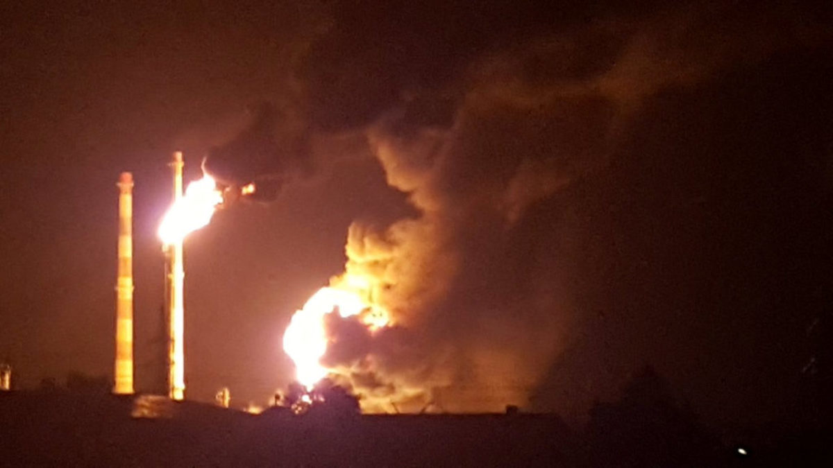 Έκρηξη και φωτιά σε διυλιστήριο στη Γερμανία – video