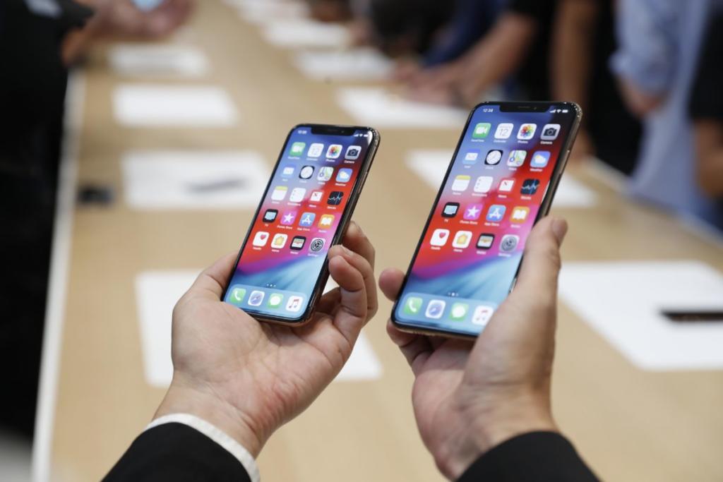 «Μπαρούτι» οι κάτοχοι των iPhone XS και XS Max – Δεν φορτίζουν! video