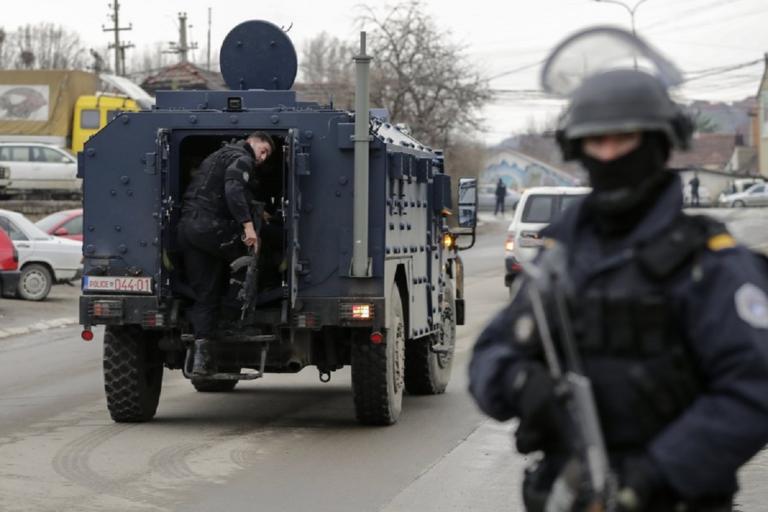Προς εκτόνωση η κατάσταση στο Κόσσοβο – Σε ετοιμότητα ο σέρβικος στρατός