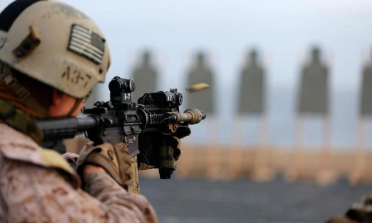 M4A1: Το φονικό όπλο των Αμερικανικών Ειδικών Δυνάμεων στους Έλληνες Κομάντο! [pics,vid]