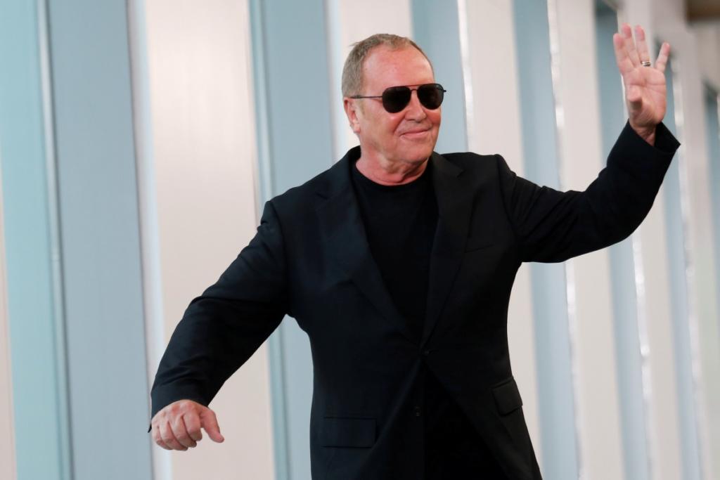 Στα “σκαριά” το deal! Στον Michael Kors ο οίκος Versace!