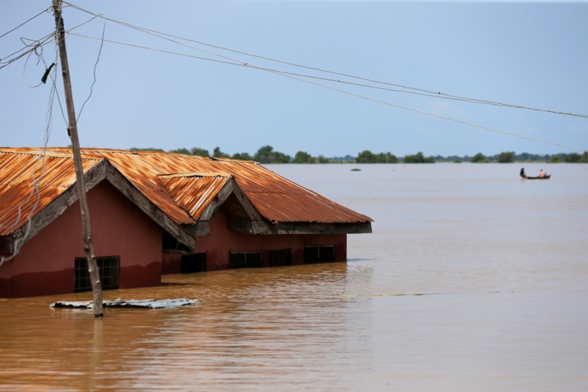 Νιγηρία: Τουλάχιστον 100 νεκροί από τις καταστροφικές πλημμύρες!