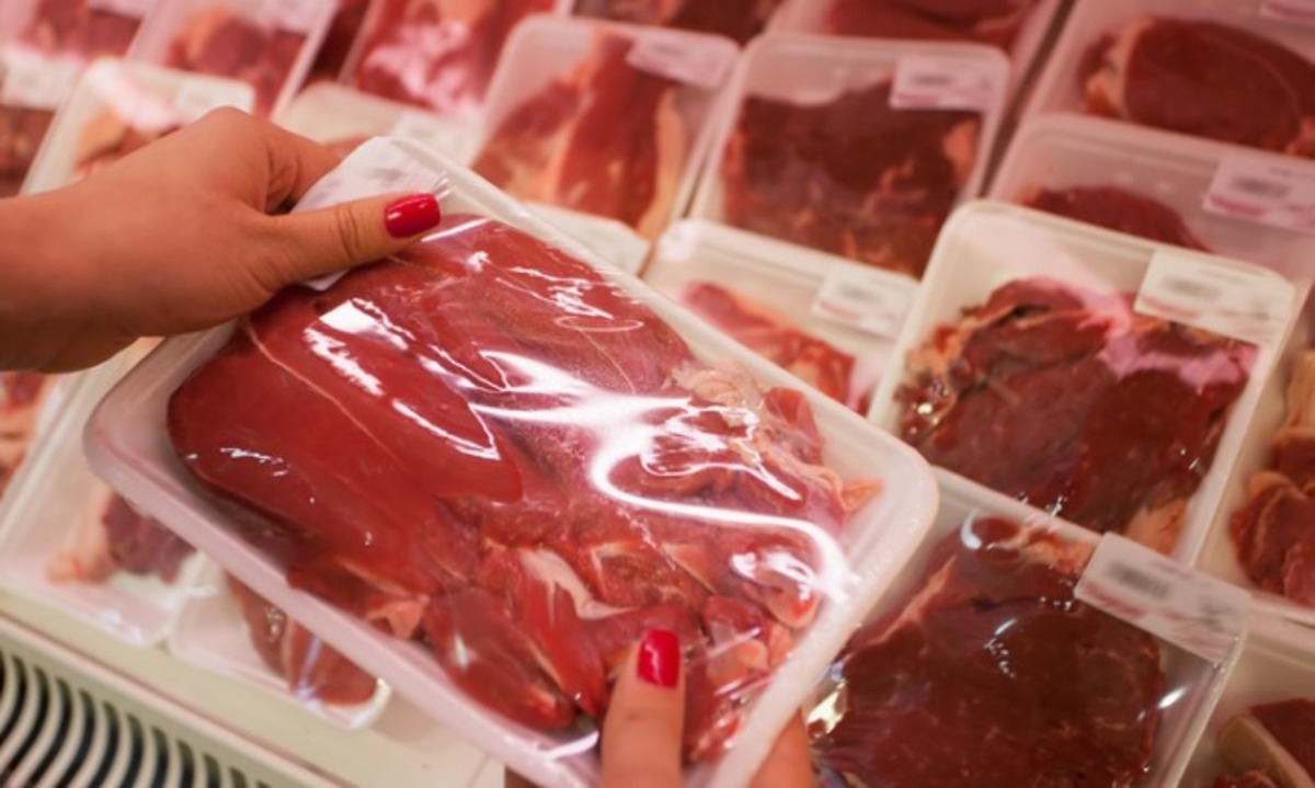 Το κόκκινο υγρό στο συσκευασμένο κρέας ΔΕΝ είναι αίμα – Δείτε τι είναι