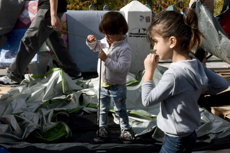 SOS από τη Unisef – Αυξάνονται οι ροές ανήλικων προσφύγων στα ελληνικά νησιά