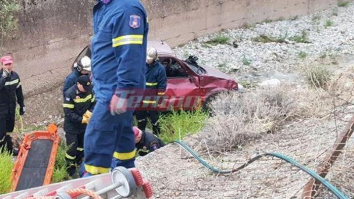 Αγωνία για ηλικιωμένο στην Πάτρα: Έπεσε με το αυτοκίνητο σε ποτάμι και εγκλωβίστηκε! [pics]