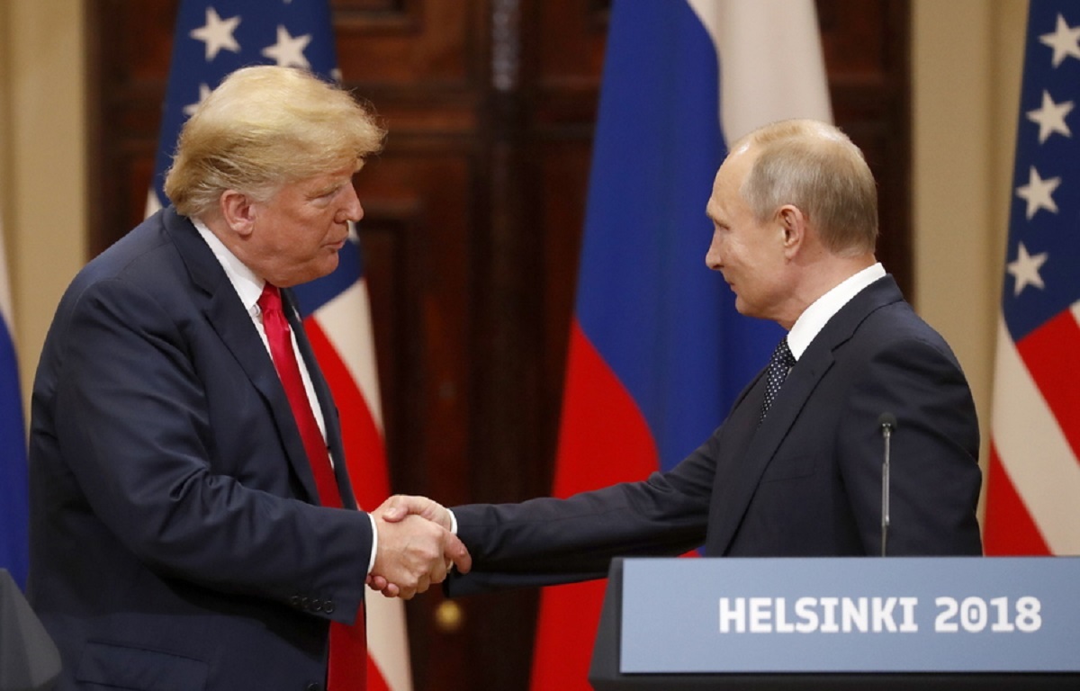 Το Κρεμλίνο επιβεβαιώνει τη συνάντηση Πούτιν – Τραμπ
