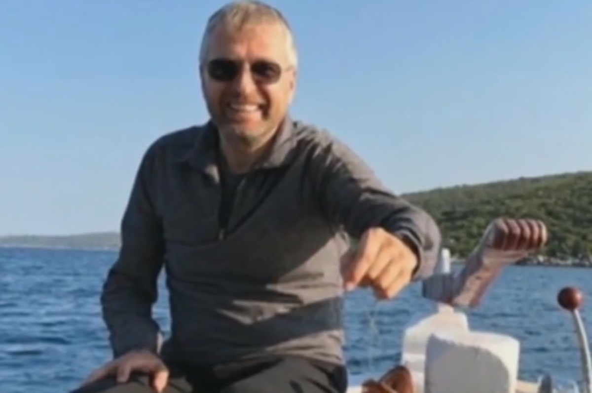 Λευκάδα: Η ψαριά του Ριμπολόβλεφ που προκάλεσε χαμόγελα – Η βάρκα, το μάθημα και το αποτέλεσμα – video