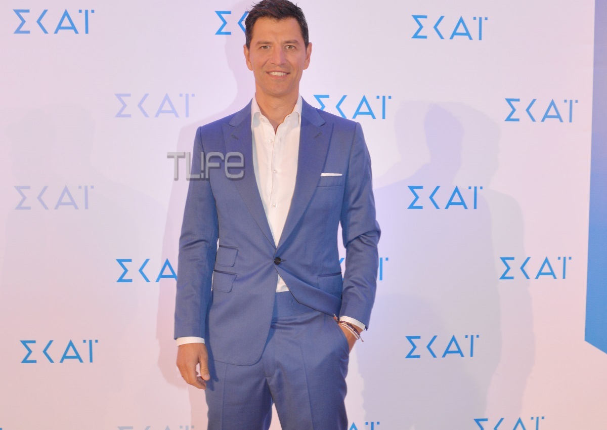 Σάκης Ρουβάς: «Ήταν πολύ συγκινητικά στη βάφτιση του Απόλλωνα»