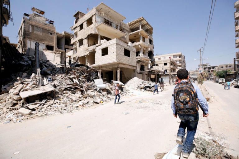 Συρία: Εκατοντάδες άμαχοι εγκαταλείπουν την επαρχία Ιντλίμπ