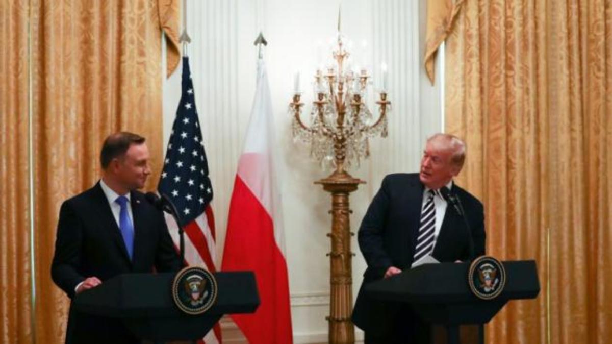 Η Πολωνία γυρνάει πλάτη στον Πούτιν με το “Οχυρό Τραμπ”!