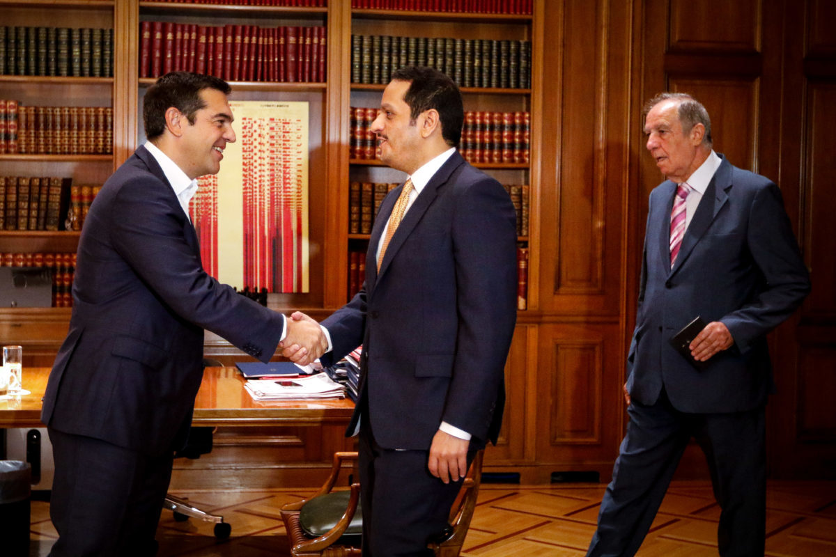 Συναντήσεις Τσίπρα με τον Δημήτρη Αβραμόπουλο και τον αναπληρωτή πρωθυπουργό του Κατάρ
