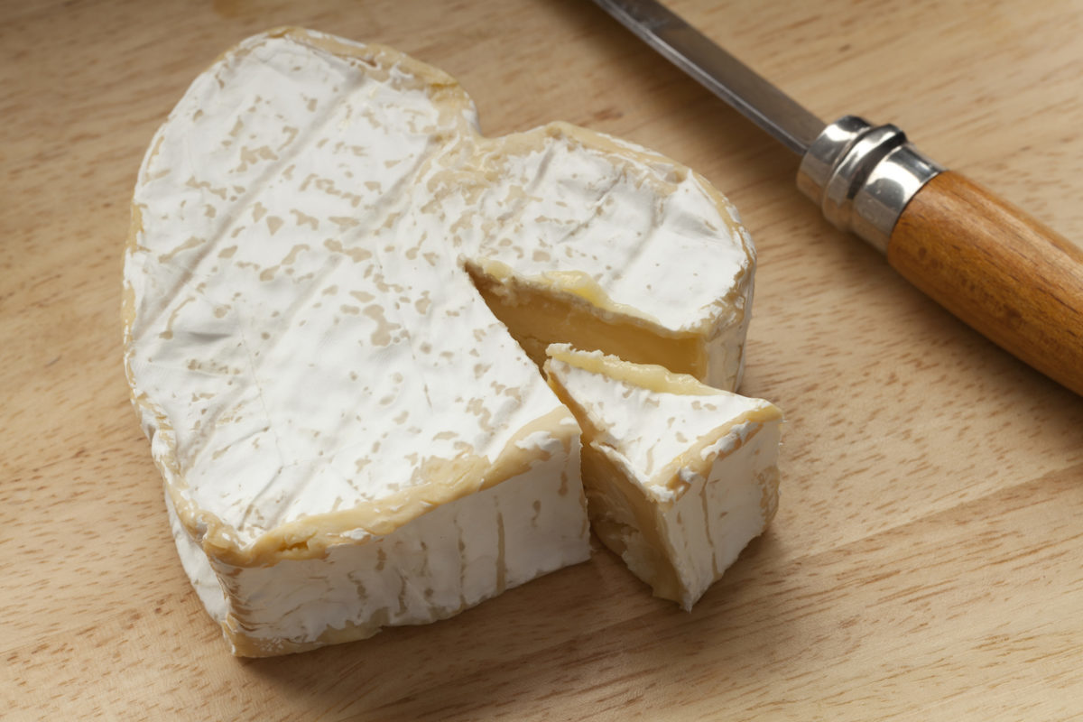 Τι συμβαίνει στην καρδιά αν τρώτε τυρί κάθε μέρα