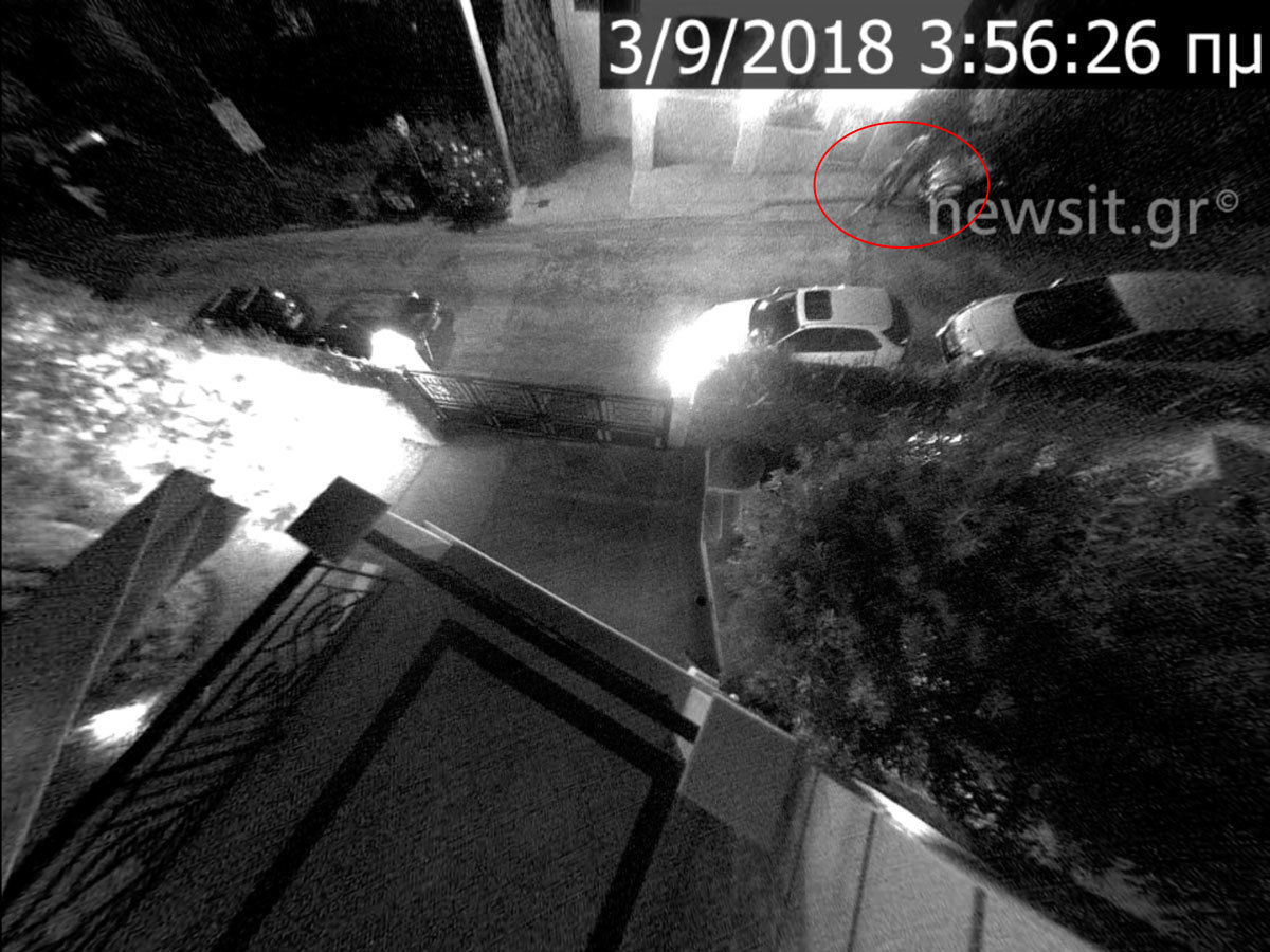 Κλοπή αυτοκινήτου στα Βριλήσσια on camera