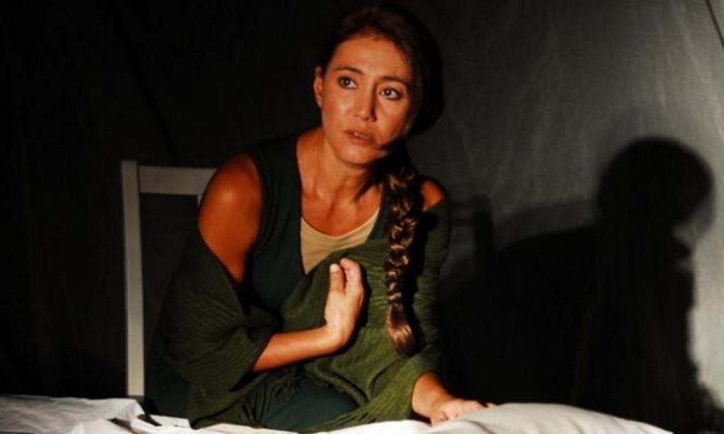 Ηρώ Μουκίου: Σπάνια δημόσια εμφάνιση για τη γνωστή ηθοποιό στο θέατρο! [pic]