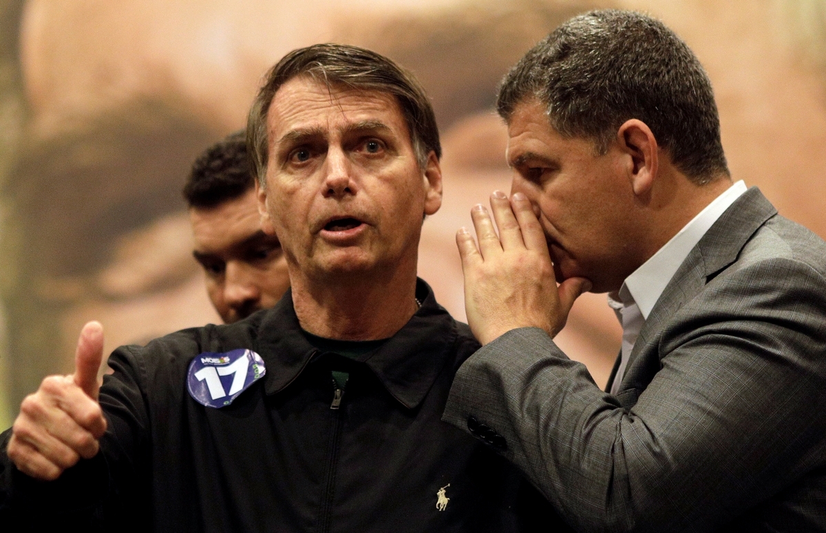 Ο Μπολσονάρο απειλεί τη δημοκρατία προειδοποιεί ο πρόεδρος των Εργατικών στη Βραζιλία