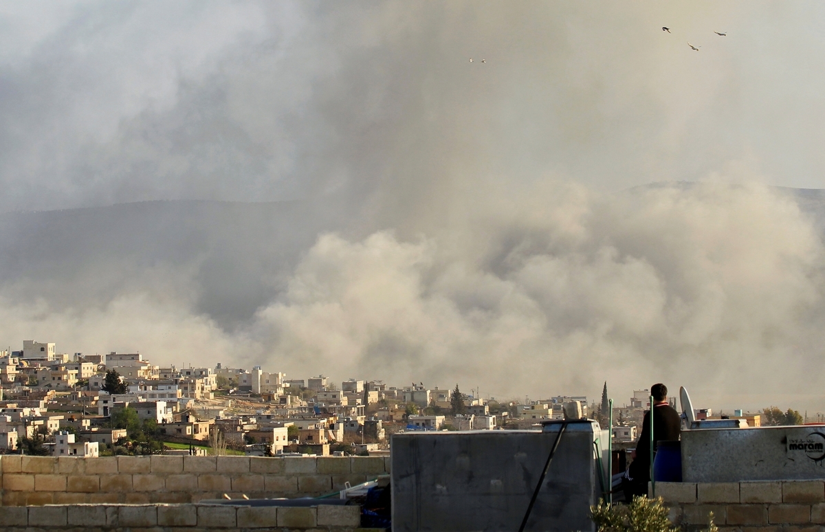 Οι Φρουροί της Επανάστασης χτύπησαν με πυραύλους τρομοκράτες στη Συρία