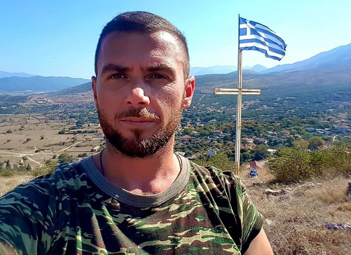 Αλβανία: Πυροβολισμοί και καταδίωξη ομογενή επειδή ύψωσε την ελληνική σημαία – Video [pics]