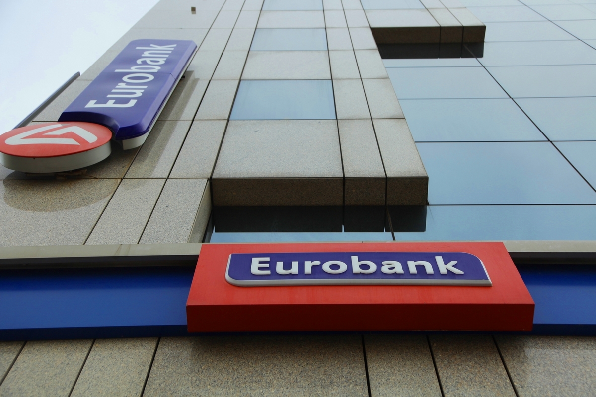 Eurobank: Έδωσε τα χέρια – Πουλάει κόκκινα δάνεια 2 δισ. ευρώ