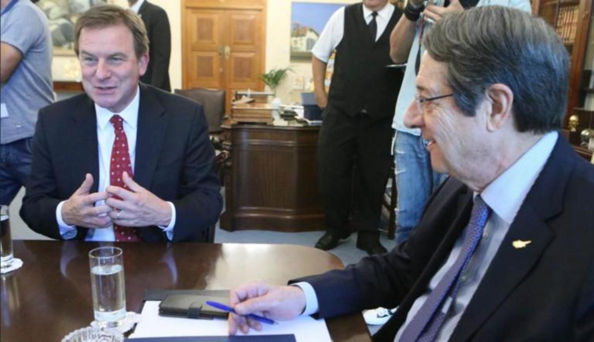 Η Λευκωσία αψηφά την Άγκυρα – Συνάντηση Αναστασιάδη με τον Αντιπρόεδρο της Exxon για νέες γεωτρήσεις [vids]