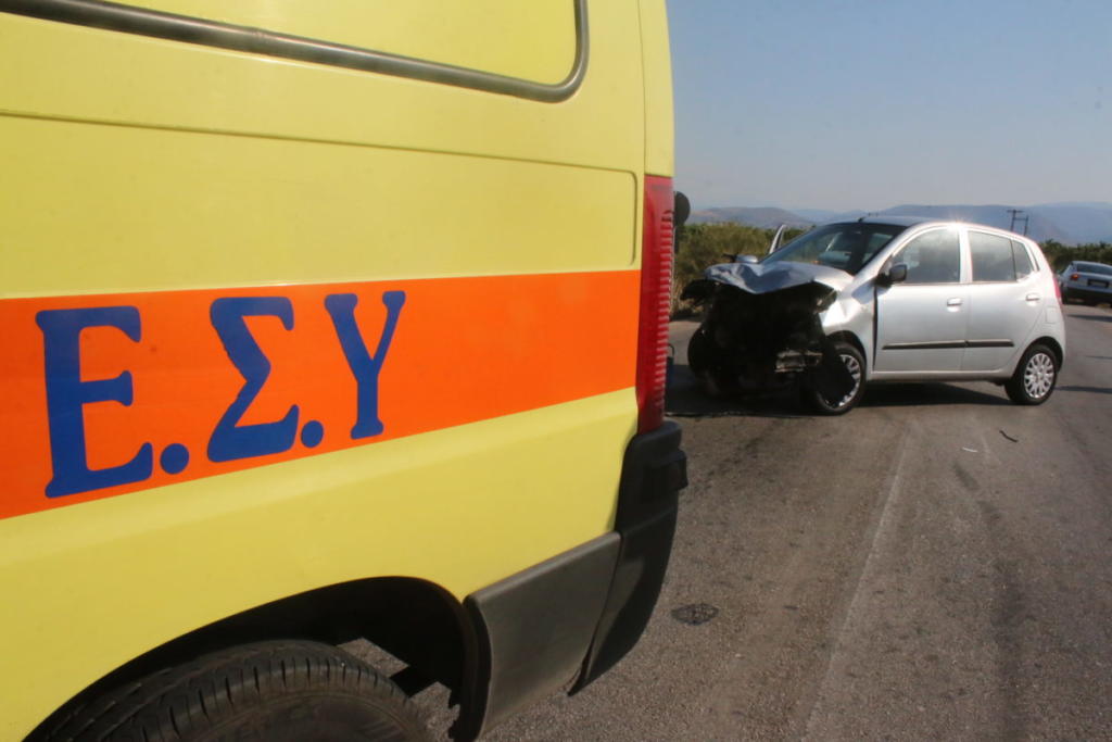 Πανικός με το καλημέρα στη Θεσσαλονίκη: Καραμπόλα με 6 αυτοκίνητα – Τρεις τραυματίες