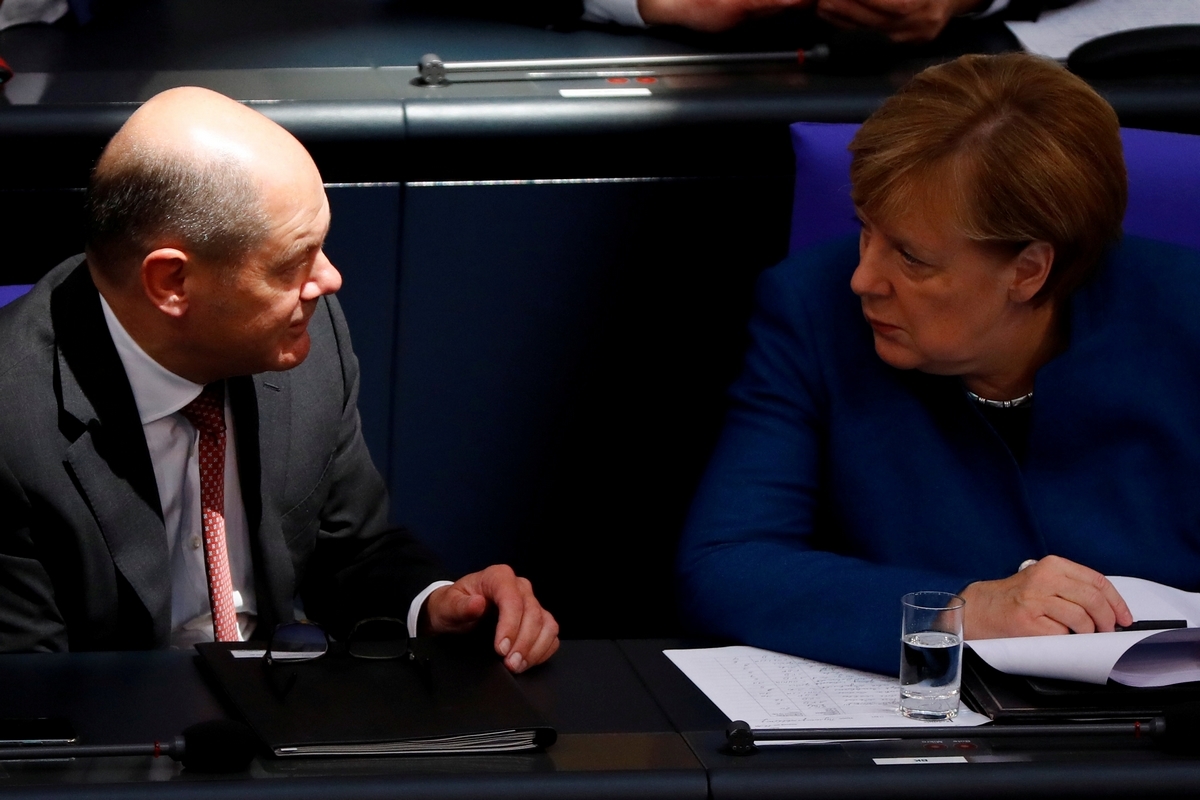 Η Γερμανία βάζει χέρι στην Ιταλία για τα χρέη