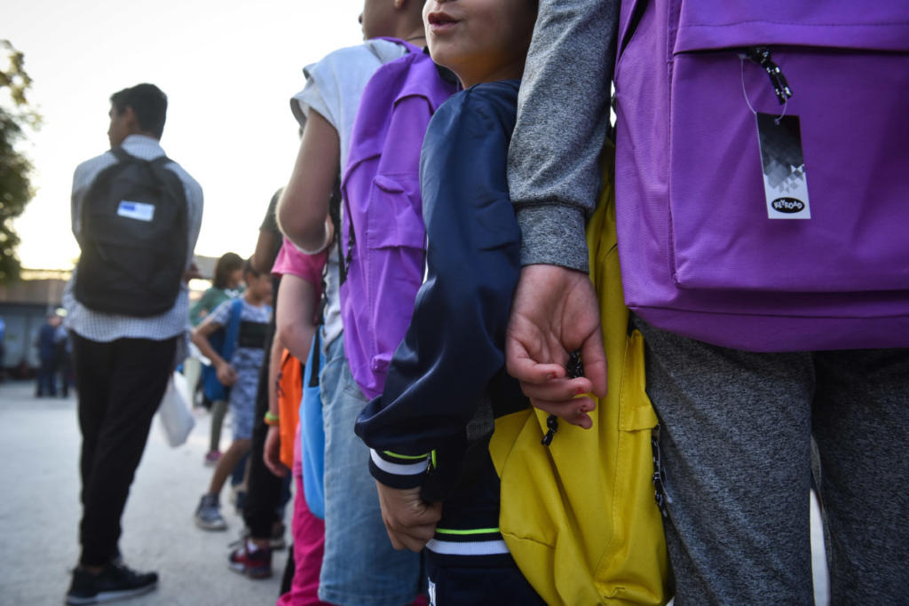 Χίος: Νέο κρούσμα ξενοφοβίας – Εξώδικο από γονείς που δεν θέλουν προσφυγόπουλα στα σχολεία