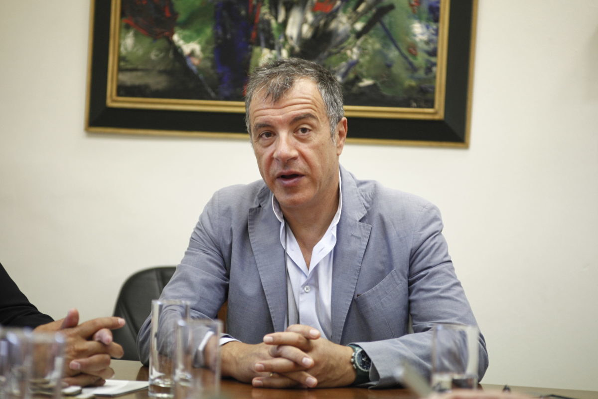 Θεοδωράκης: Το Ποτάμι δεν συμμετέχει σε σενάρια στήριξης της κυβέρνησης