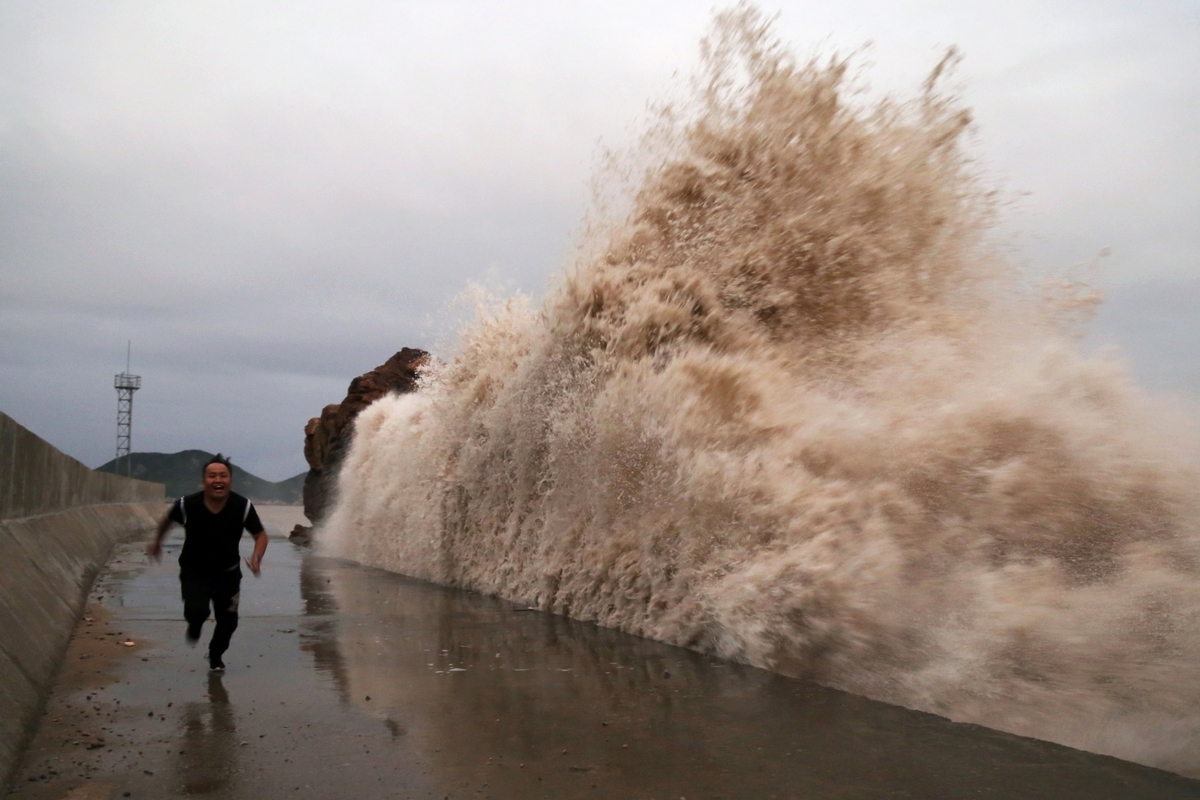Τρέμουν τον κυκλώνα Μάικλ στις ΗΠΑ! Εκκένωση και στο βάθος θεομηνία – Ριπές ανέμου 130 χιλιομέτρων ανά ώρα