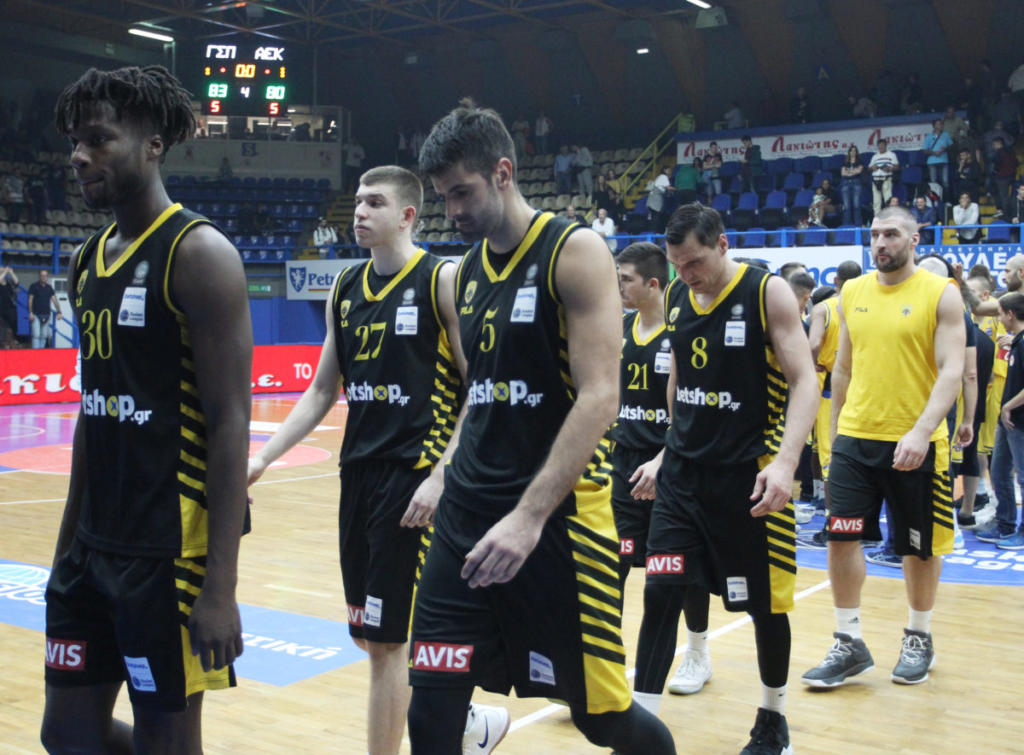 Ήττα-σοκ για την ΑΕΚ στο Περιστέρι! Πρώτη “βόμβα” στη Basket League