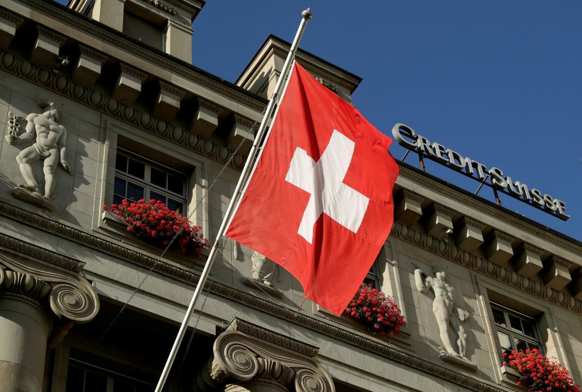 Credit Suisse: Φόβοι για τη βιωσιμότητά της – Ανησυχία στους επενδυτές, «βουτιά» της μετοχής