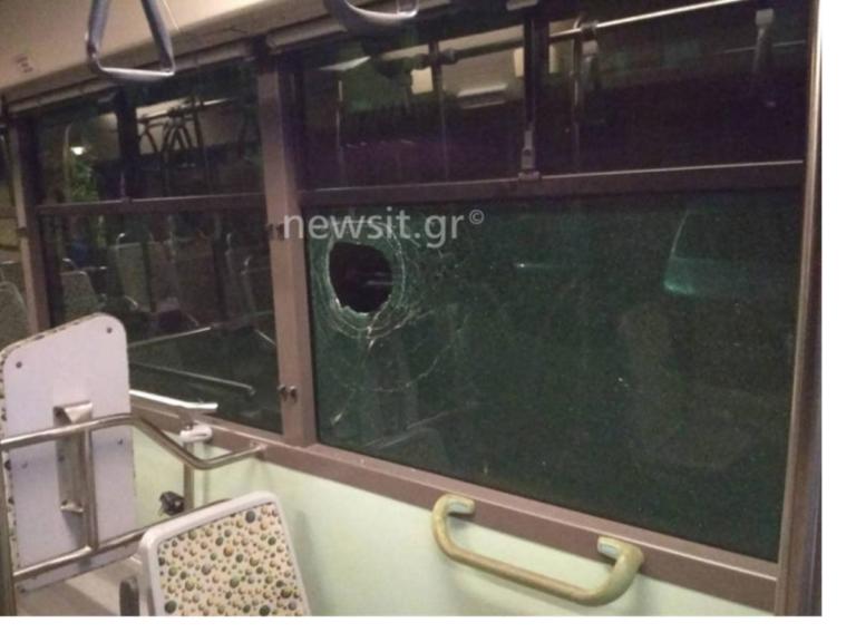 Αδίστακτοι! Νέες επιθέσεις σε λεωφορείο στη Συγγρού και σε τρένο στα Πετράλωνα