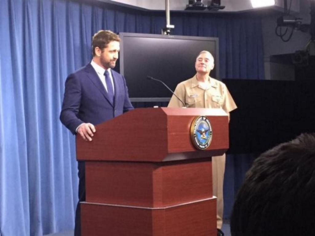 Ο Τζέραρντ Μπάτλερ πολεμά τους Ρώσους με το υποβρύχιο  Hunter Killer!