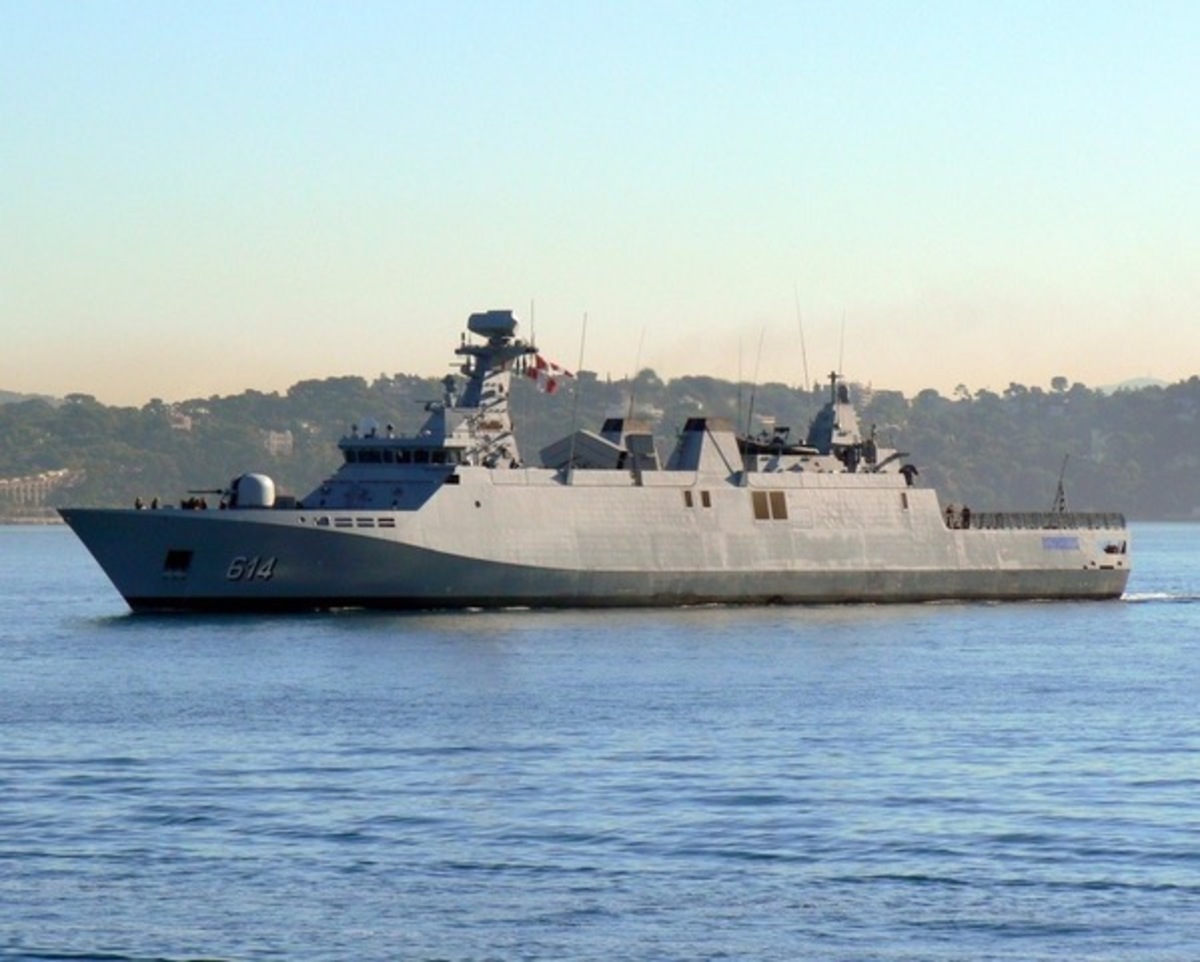 Ποιοι είναι μνηστήρες για τα γαλανόλευκα του Πολεμικού Ναυτικού! [pics]