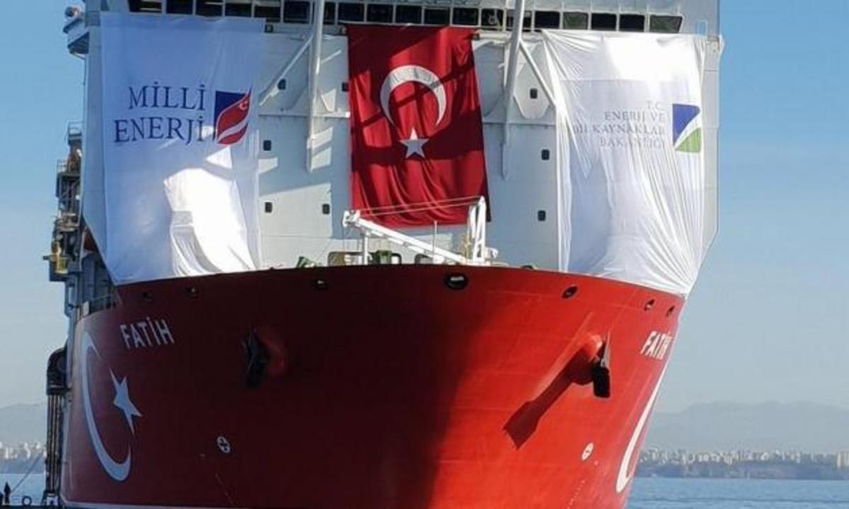 Νέα τουρκικά νταηλίκια με τον “Πορθητή” να σηκώνει άγκυρες
