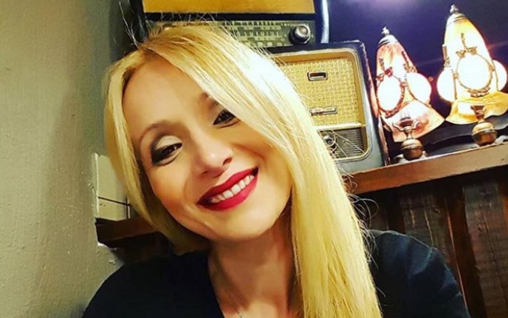Νάταλι Κάκκαβα: Συγκινούν τα λόγια της μέσα από την άδεια αίθουσα σύνταξης του Mega! [vid]