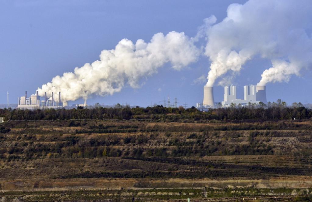 Δικαστήριο στην Ολλανδία επέβαλε στην κυβέρνηση μέτρα για την κλιματική αλλαγή
