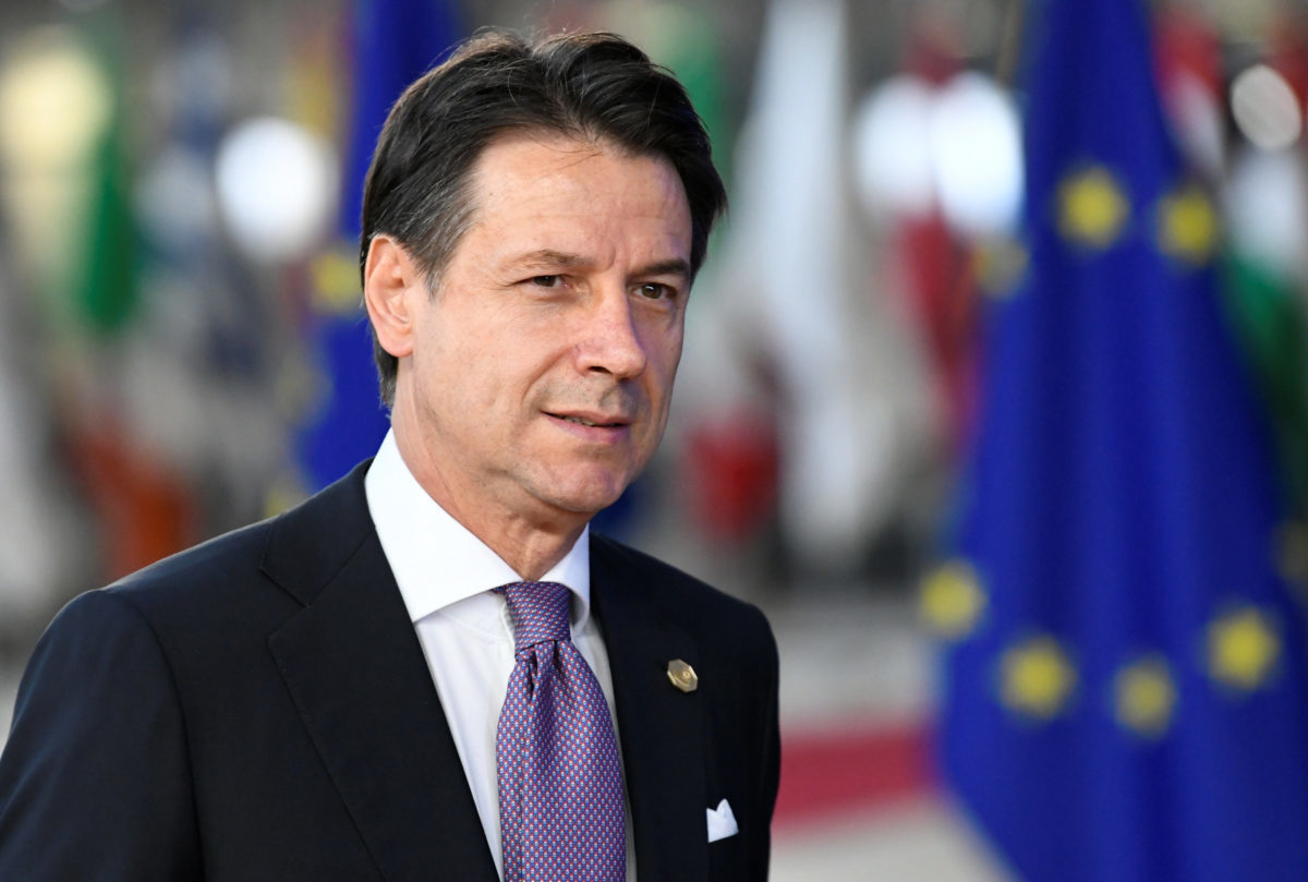 Ιταλία: Προσπαθεί να “μαλακώσει” τους Ευρωπαίους ο Κόντε για τον προϋπολογισμό