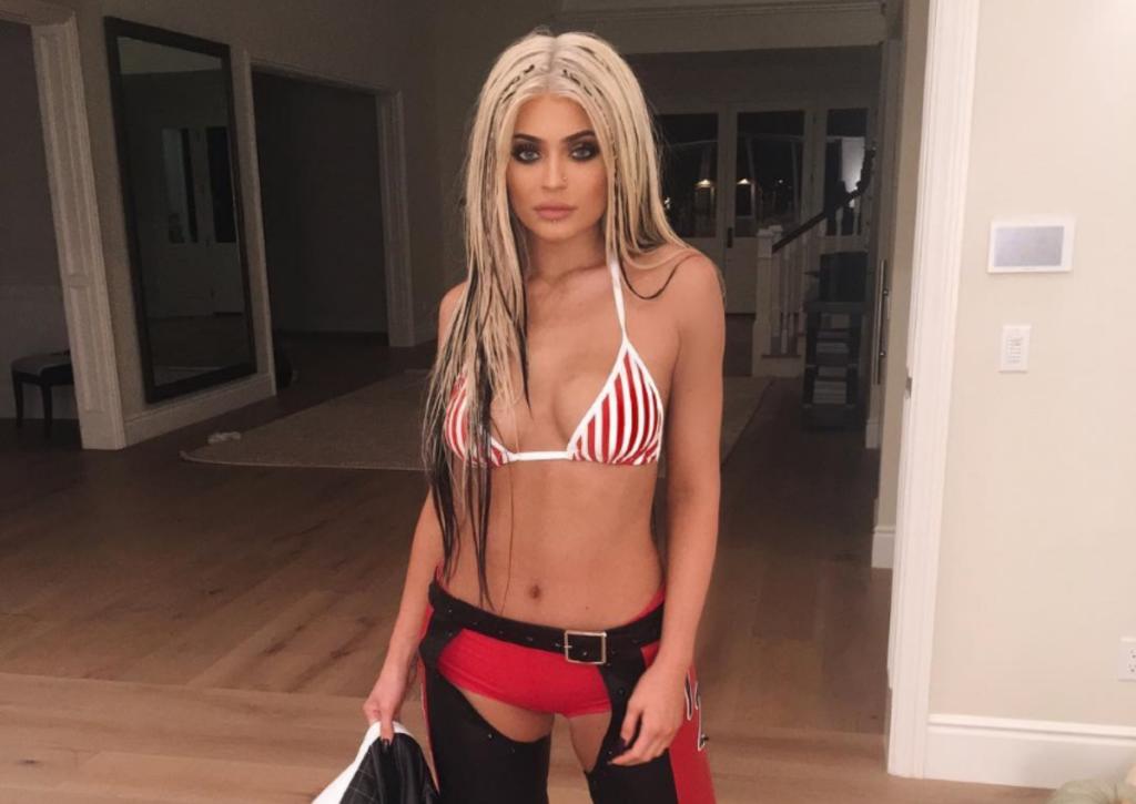Halloween: Όταν οι celebrities «μεταμορφώθηκαν» σε άλλους celebrities με μεγάλη επιτυχία!
